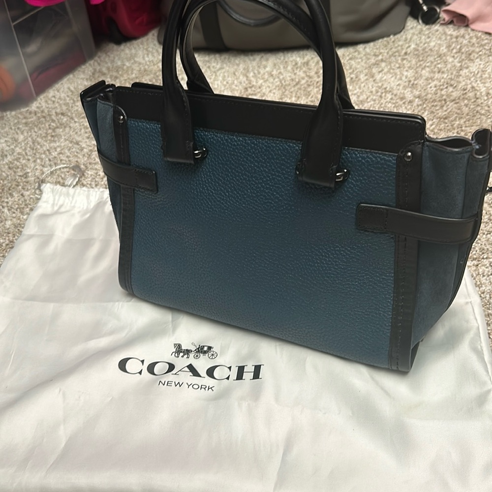 Rare Coach Swagger color block black leather & dark blue suede sides, crossbody - Picture 6 of 13